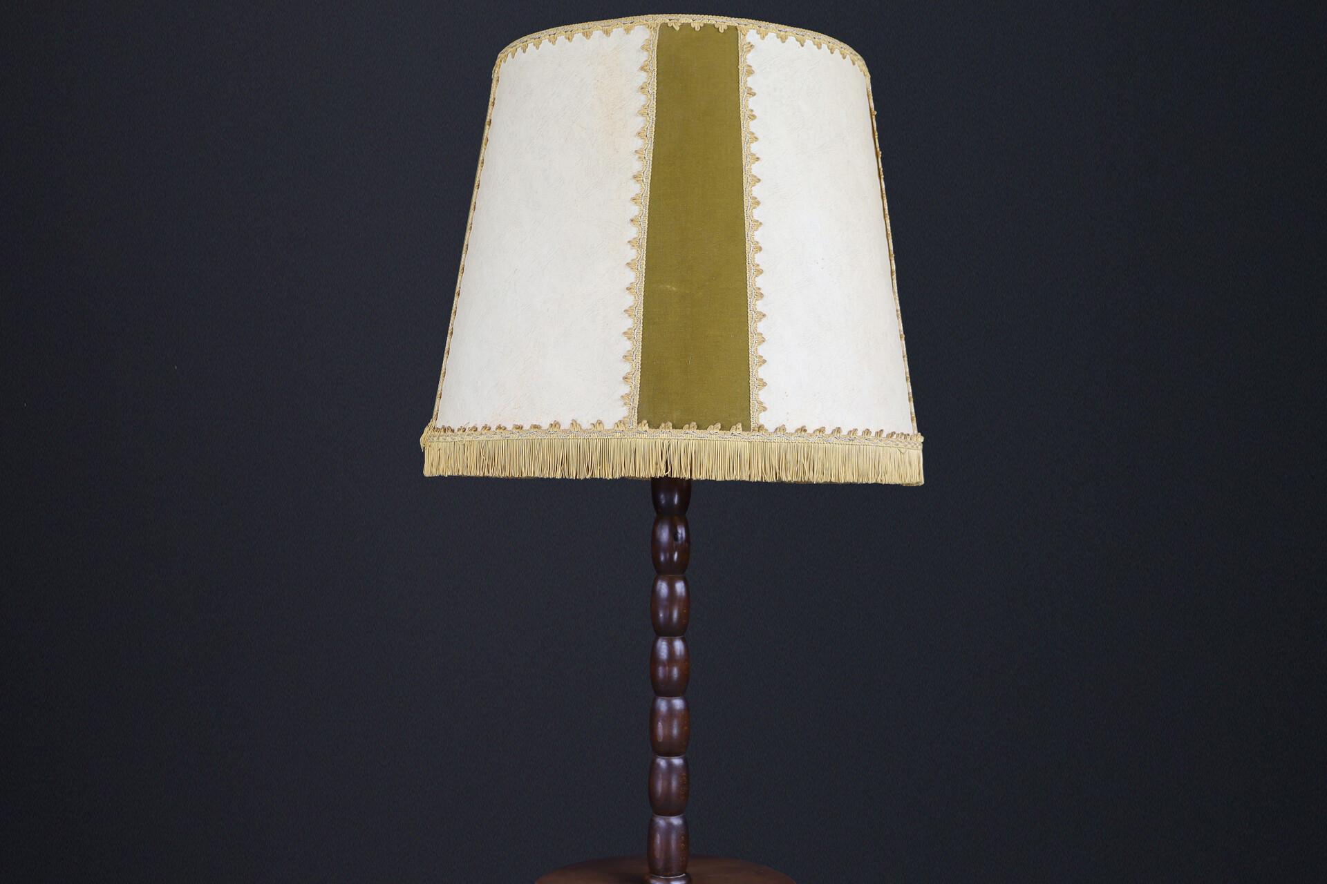 Oak Floor Lamp in the Style of Charles Dudouyt, France, 1940s Early-20th century