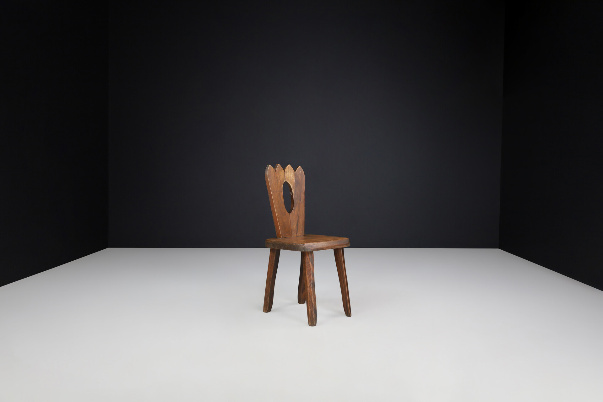 Olavi Hänninen Brutalist Elm Wood Dining Chairs, Finland, 1960s Mid-20th century
