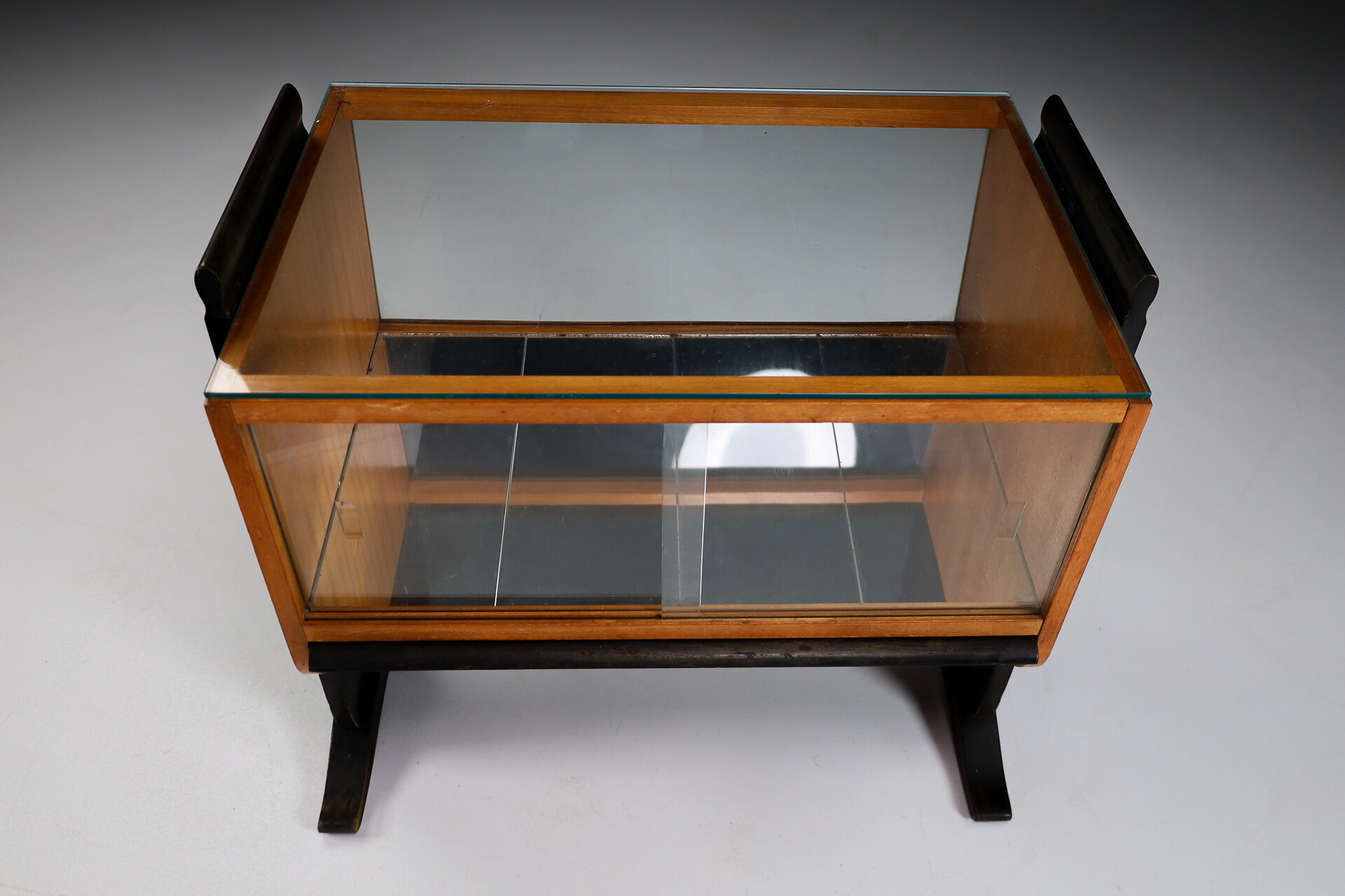 Original Art Deco Bar Designed by Jindřich Halabala, 1930's Early-20th century