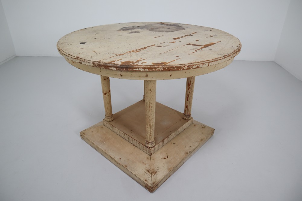  Original Painted Pine Table Early-20th century