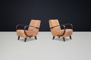Pair of 1940s Jindřich Halabala Bentwood Armchairs with Original Upholstery Early-20th century