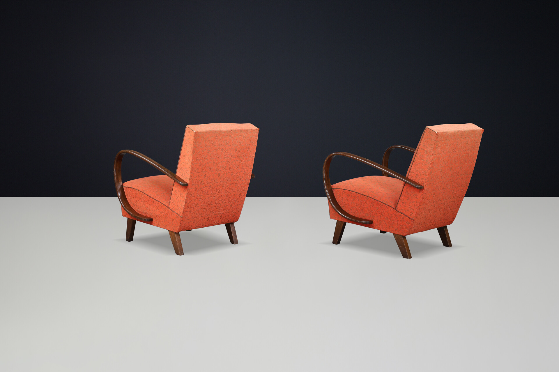 Pair of 1940s Jindřich Halabala Bentwood Armchairs with Original Upholstery Mid-20th century