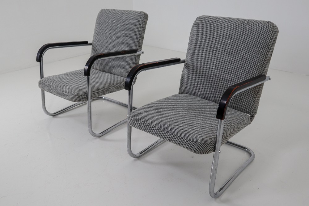 Pair of Chrome Steel Armchairs by Thonet circa 1930s Midcentury Bauhaus Period