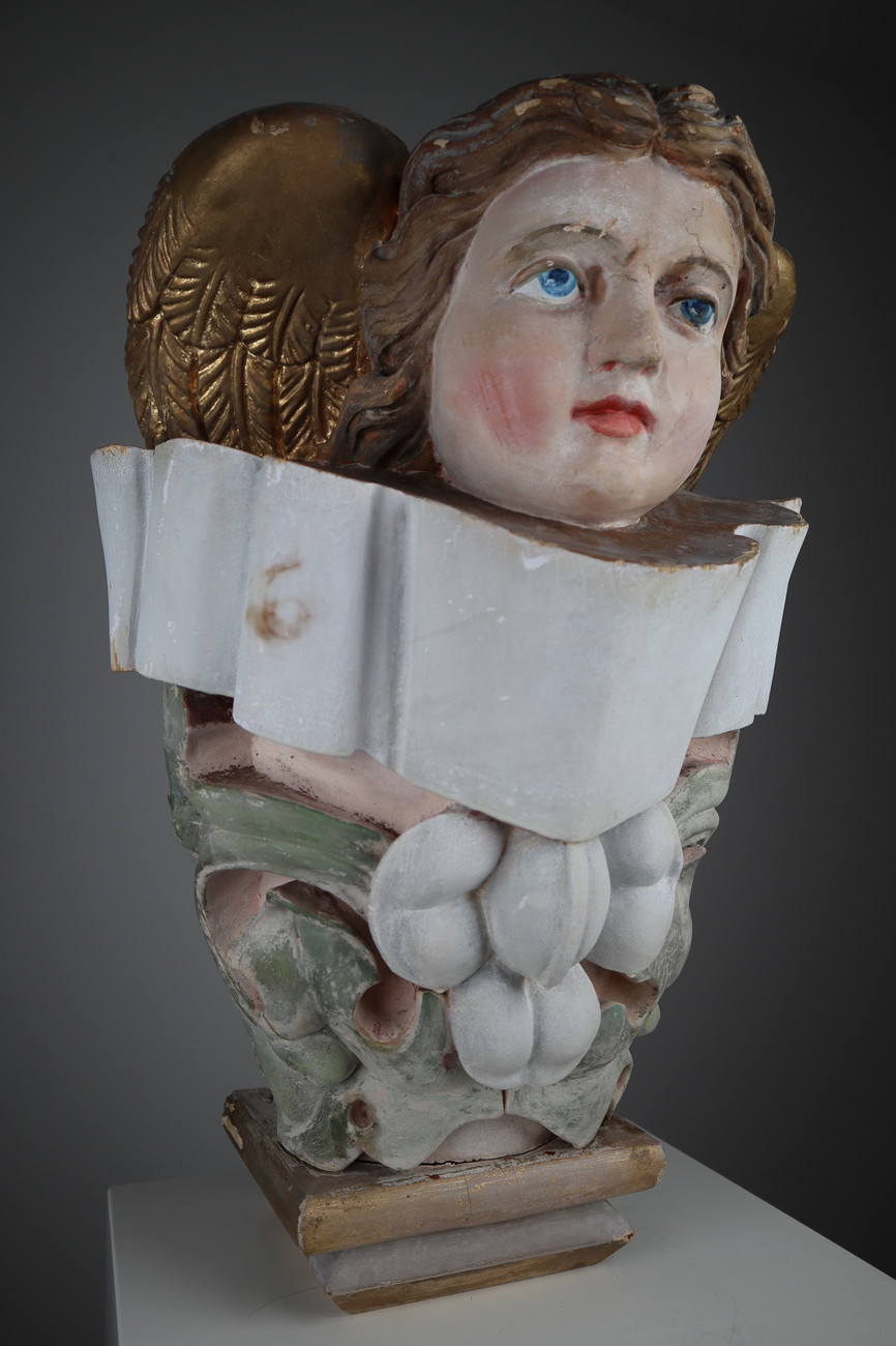 Pair of French antique wooden pedestal with carved cherub angels. Early-19th century