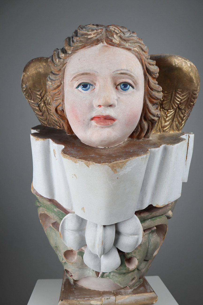 Pair of French antique wooden pedestal with carved cherub angels. Early-19th century