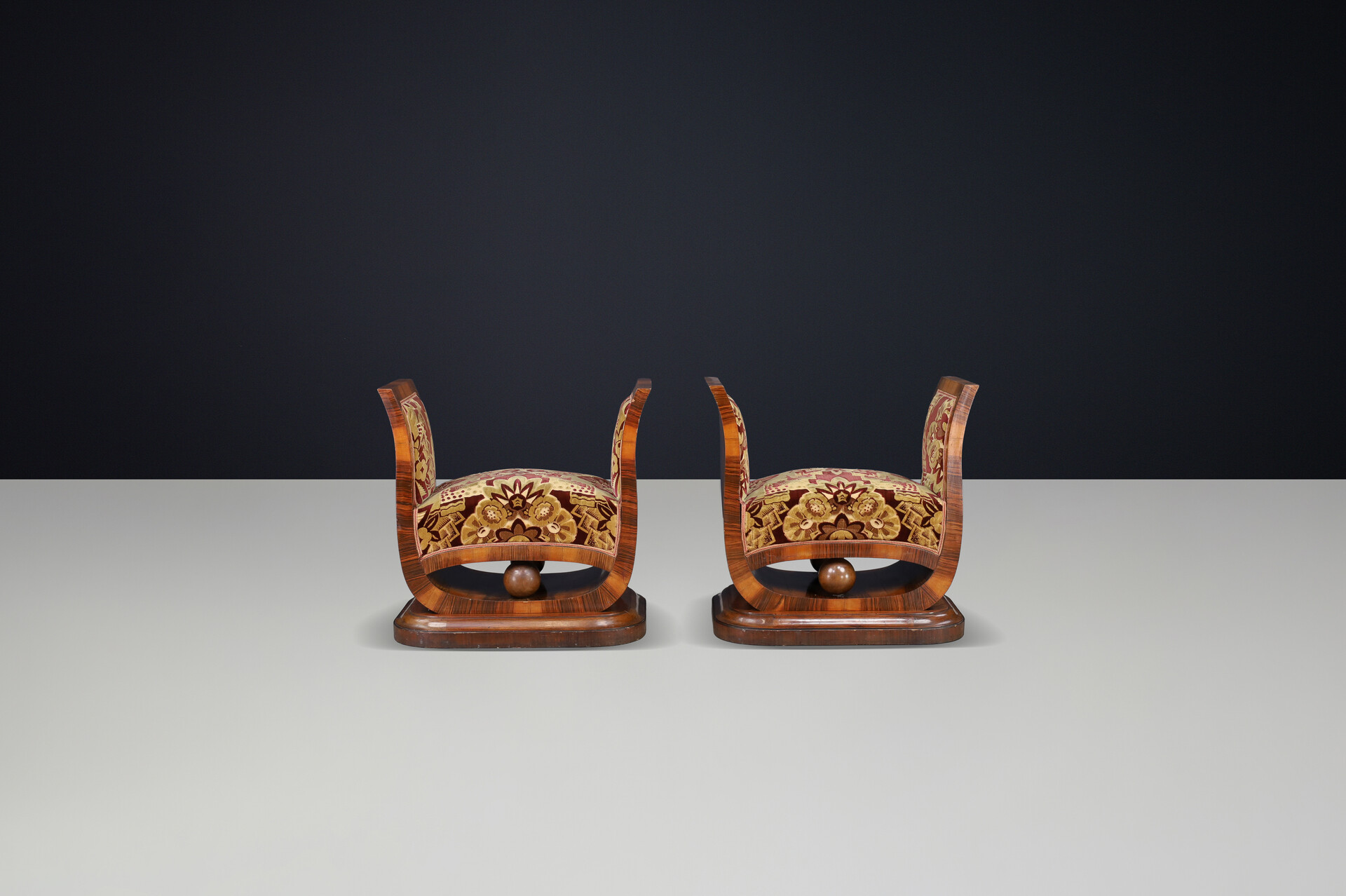 Pair of Italian Art Deco Walnut Burl Stools with Original Velvet, Naples, 1930s Early-20th century
