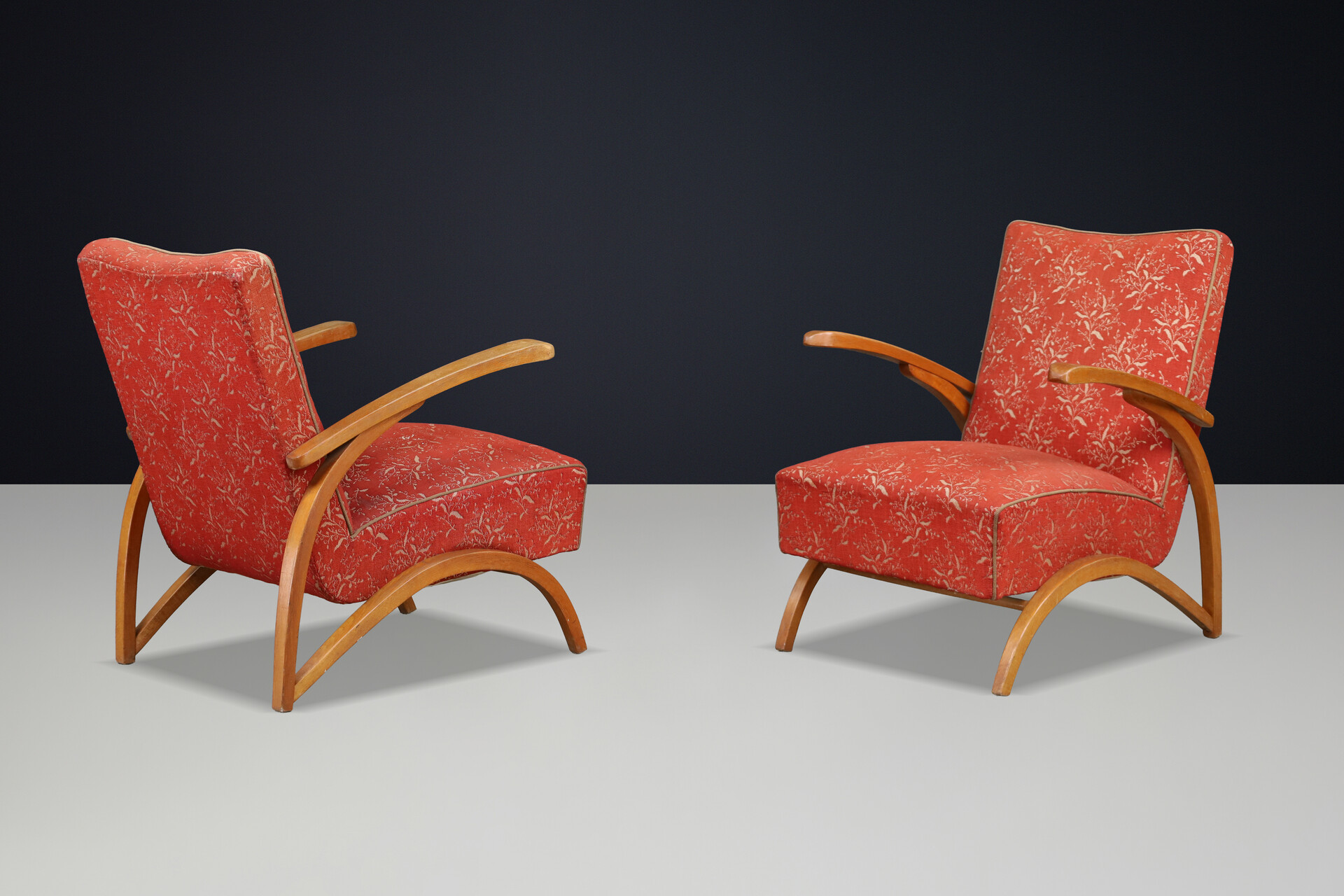 Pair of Jindrich Halabala Art Deco Bent Beech Lounge Chairs, UP Zavody, CZ 1930 Mid-20th century