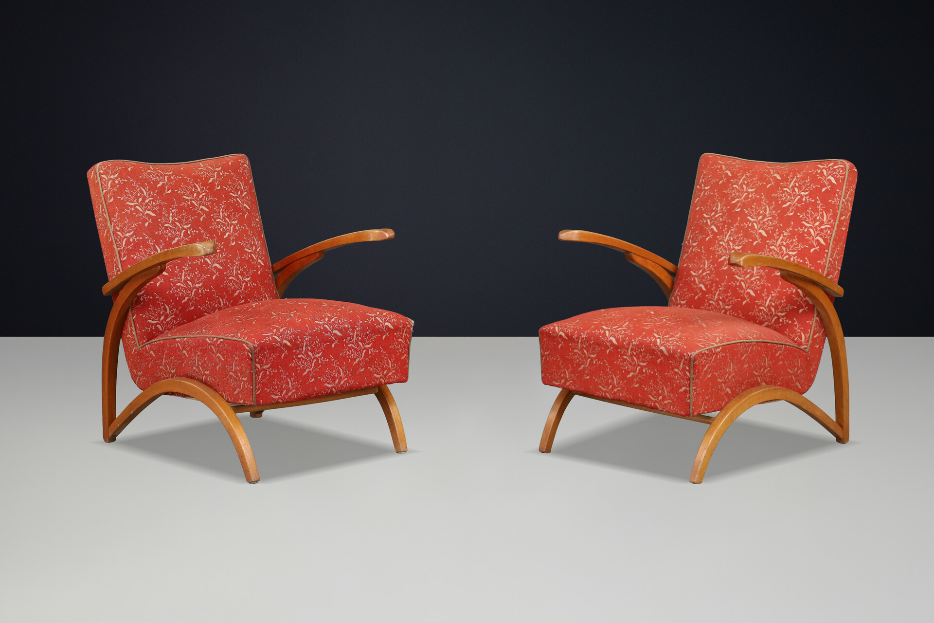 Pair of Jindrich Halabala Art Deco Bent Beech Lounge Chairs, UP Zavody, CZ 1930 Mid-20th century