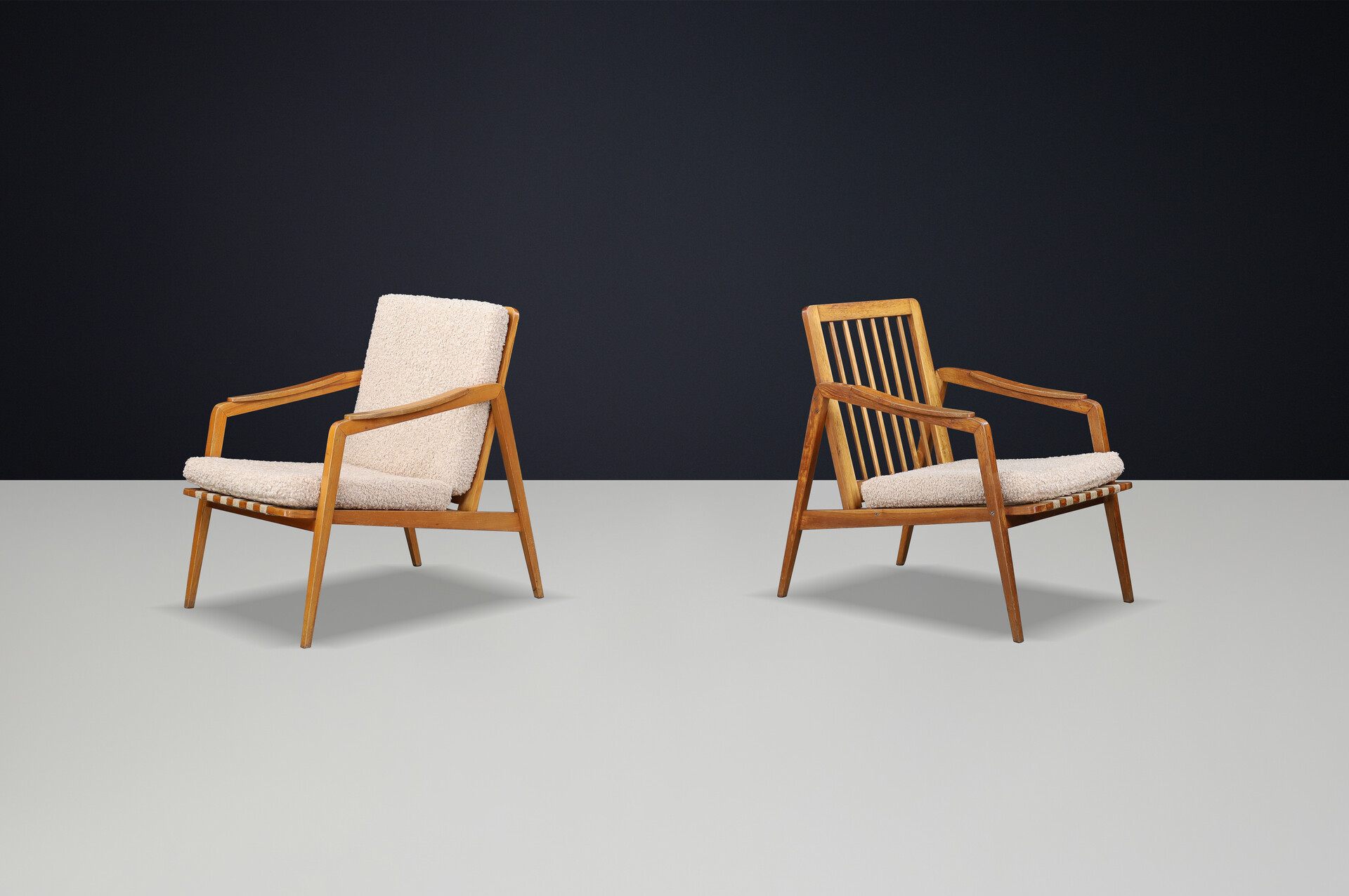 Pair of Mid-Century Lounge Chairs in French Ash with New Teddy Upholstery, 1960s Mid-20th century