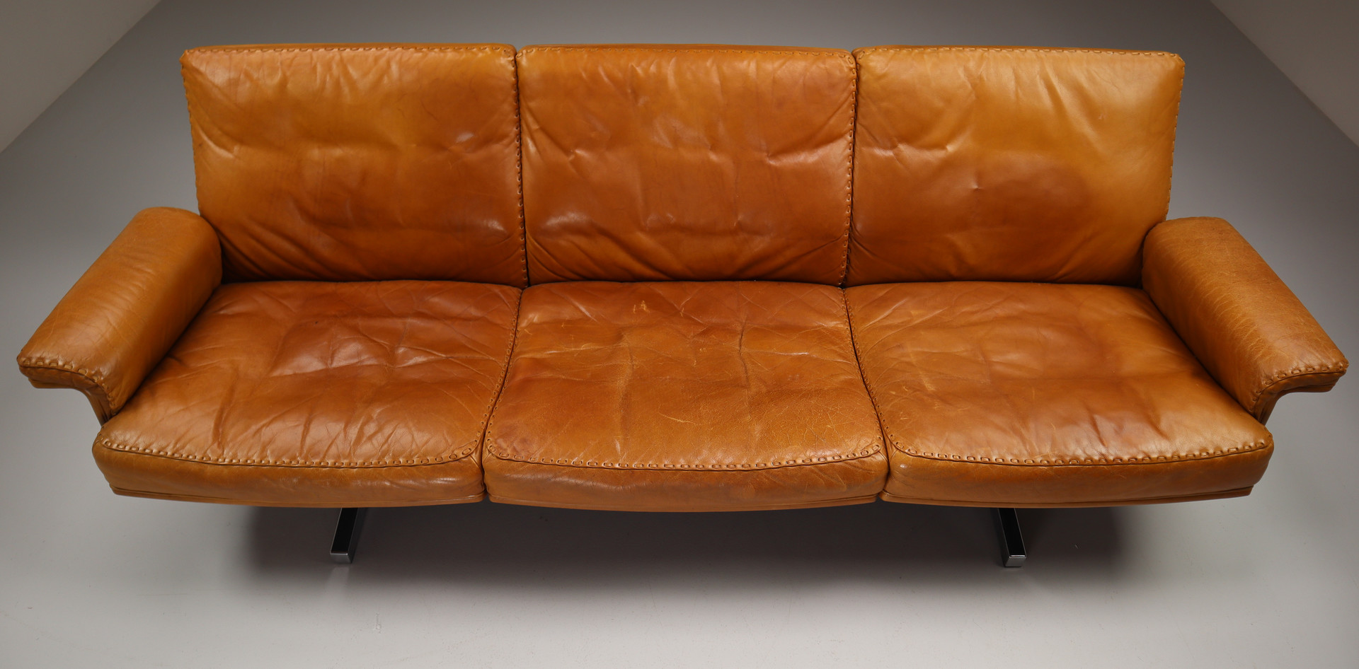 Patinated Cognac Leather De Sede DS 35 Leather Three-Seat Sofa, Switzerland, 1970s Mid-20th century
