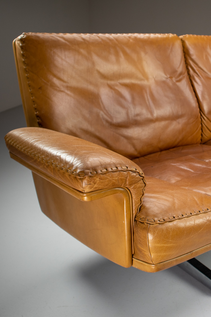 Patinated Cognac Leather De Sede DS 35 Leather Three-Seat Sofa, Switzerland, 1970s Mid-20th century