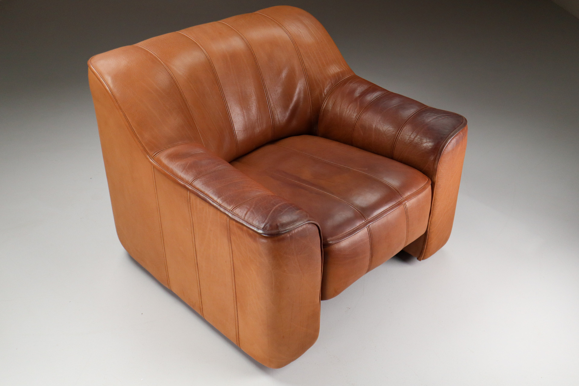 Patinated De Sede DS 44 Leather Armchair, Switzerland 1970s Mid-20th century