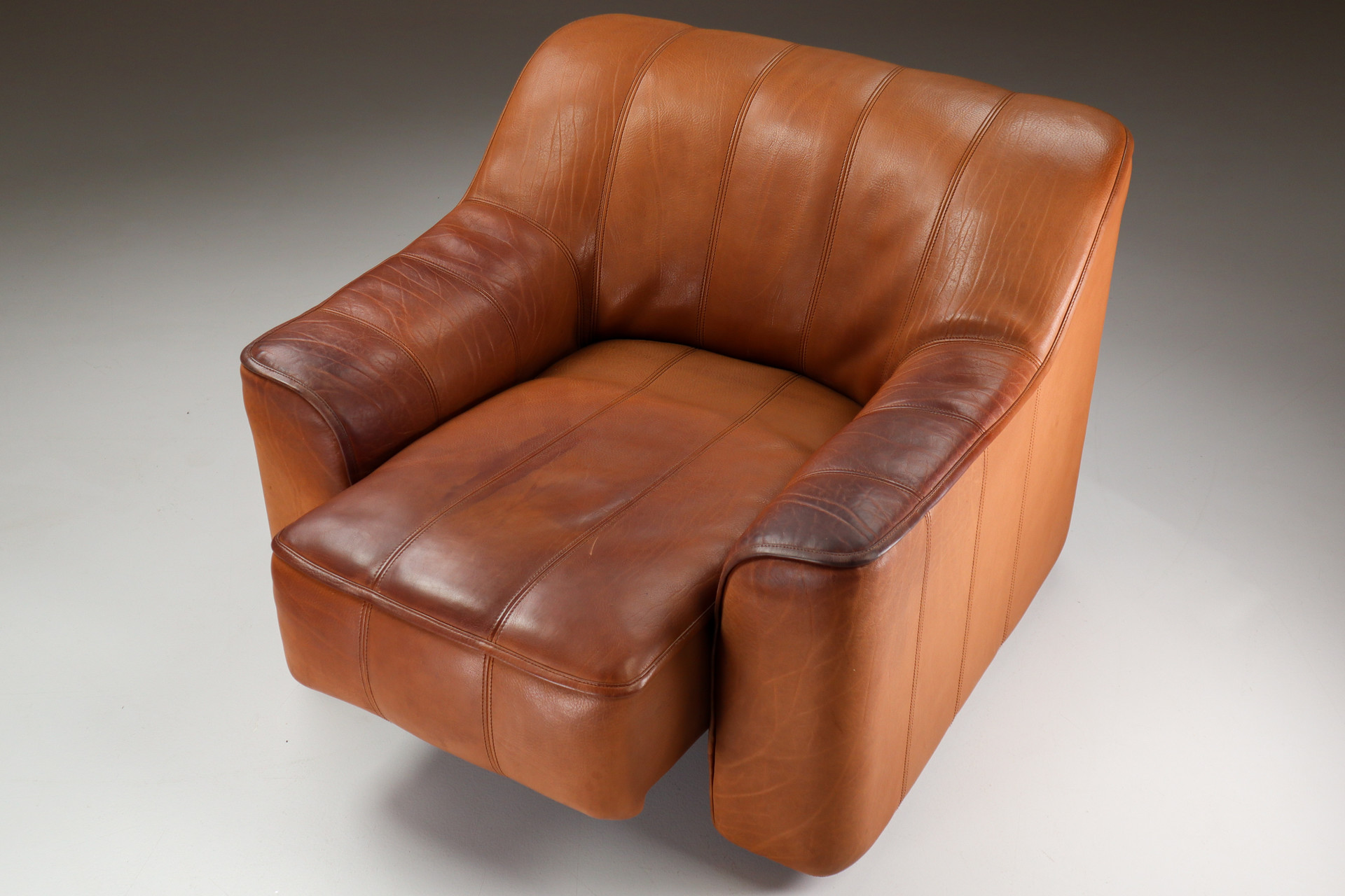 Patinated De Sede DS 44 Leather Armchair, Switzerland 1970s Mid-20th century