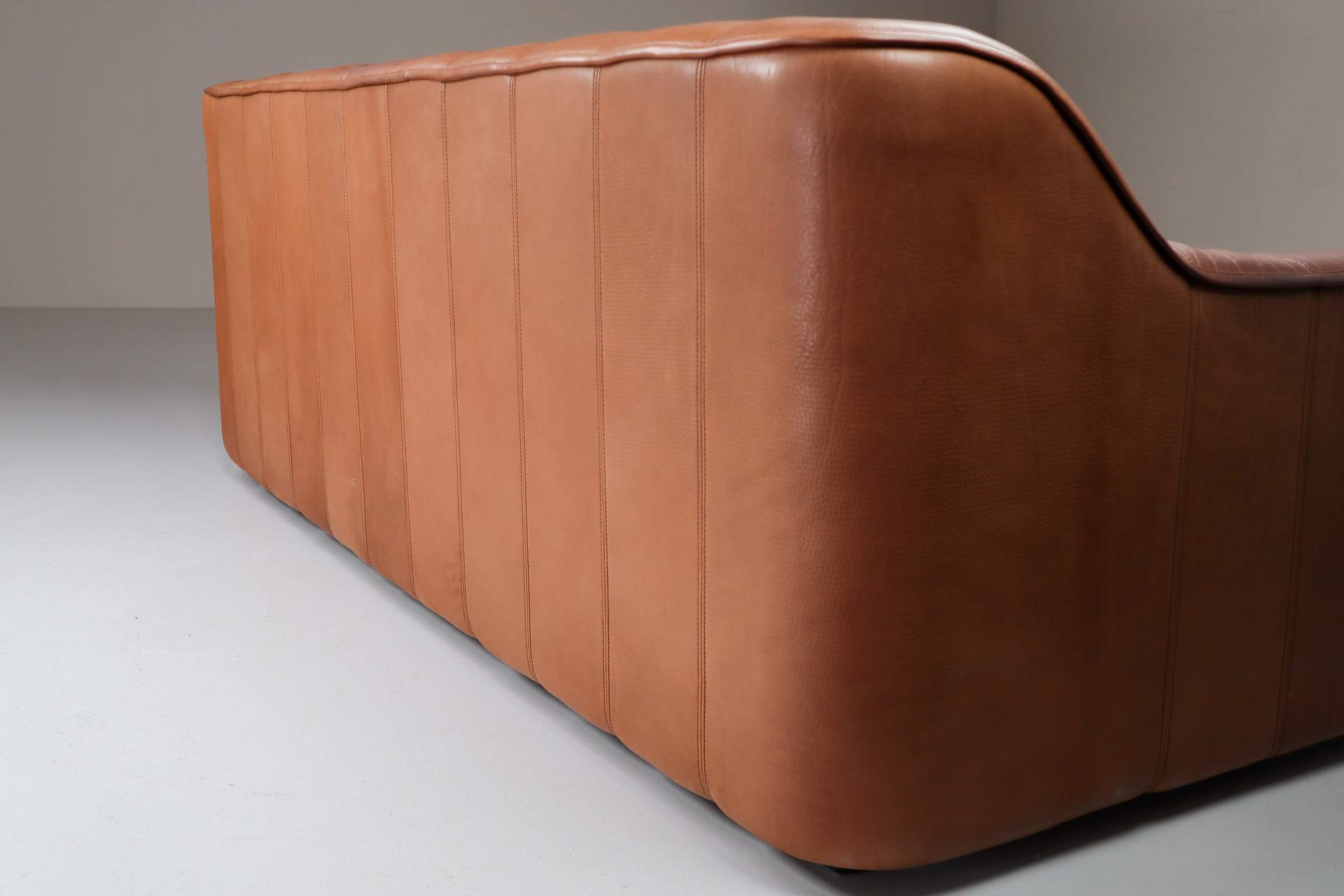 Patinated De Sede DS 44 Leather Sofa, Switzerland 1970s Mid-20th century