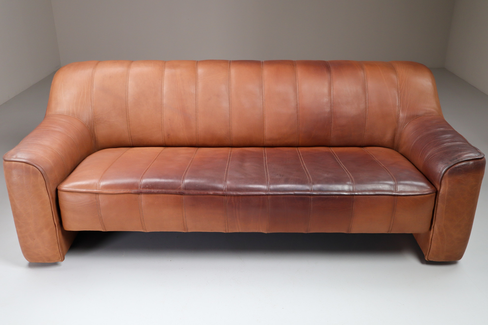 Patinated De Sede DS 44 Leather Sofa, Switzerland 1970s Mid-20th century