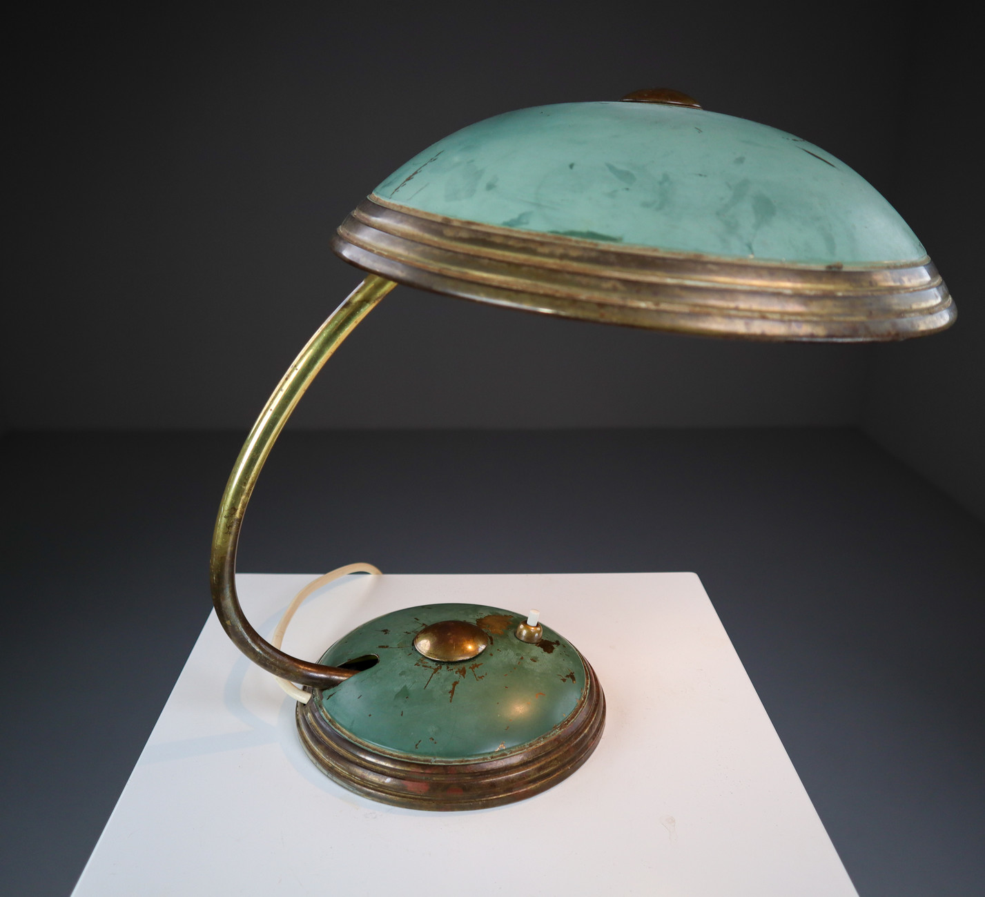 Patinated Industrial / Bauhaus office desk lamp Germany 1920 Early-20th century