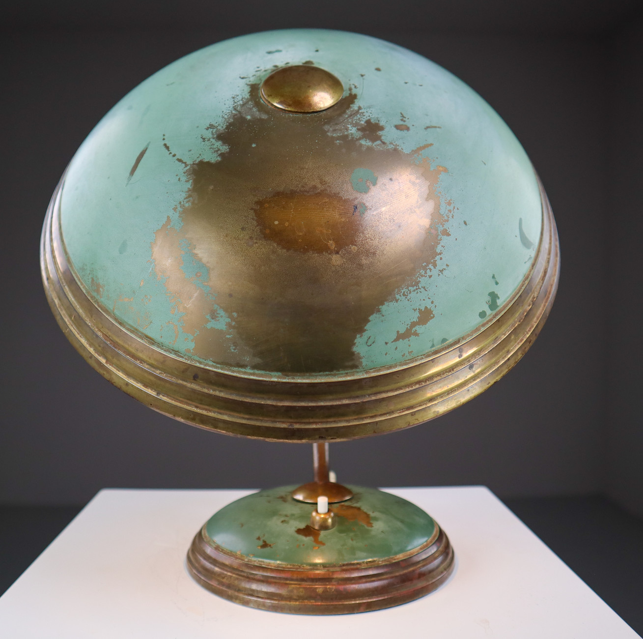 Patinated Industrial / Bauhaus office desk lamp Germany 1920 Early-20th century