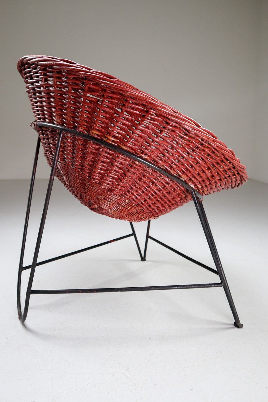 Patinated Mid Century Modern Wicker Midcentury Wicker Easy-Lounge-Patio Chair Designed In Europe, Mid-20th century