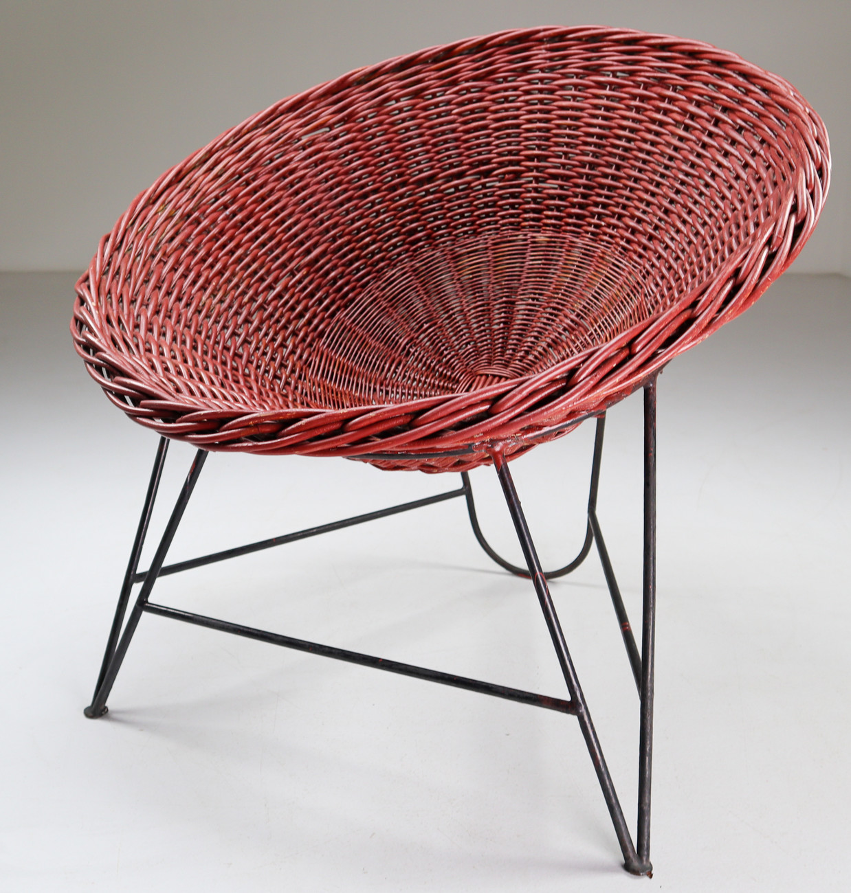 Patinated Mid Century Modern Wicker Midcentury Wicker Easy-Lounge-Patio Chair Designed In Europe, Mid-20th century