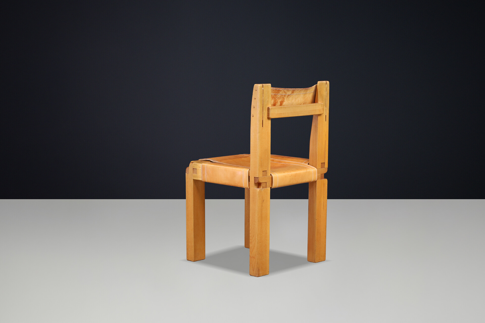 Pierre Chapo S11 Dining Chair in Elm and Cognac Leather, France, 1960s Mid-20th century