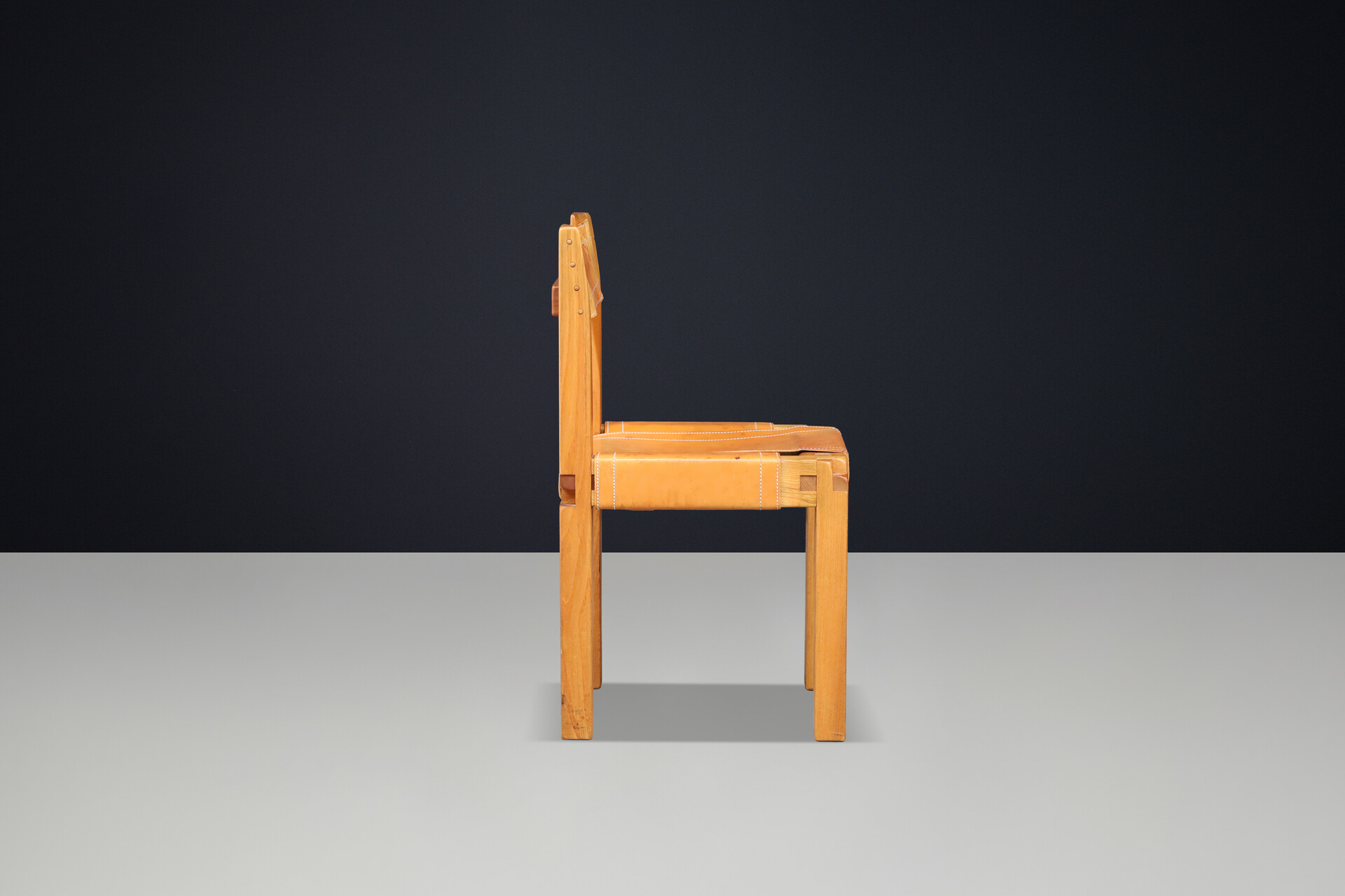 Pierre Chapo S11 Dining Chair in Elm and Cognac Leather, France, 1960s Mid-20th century