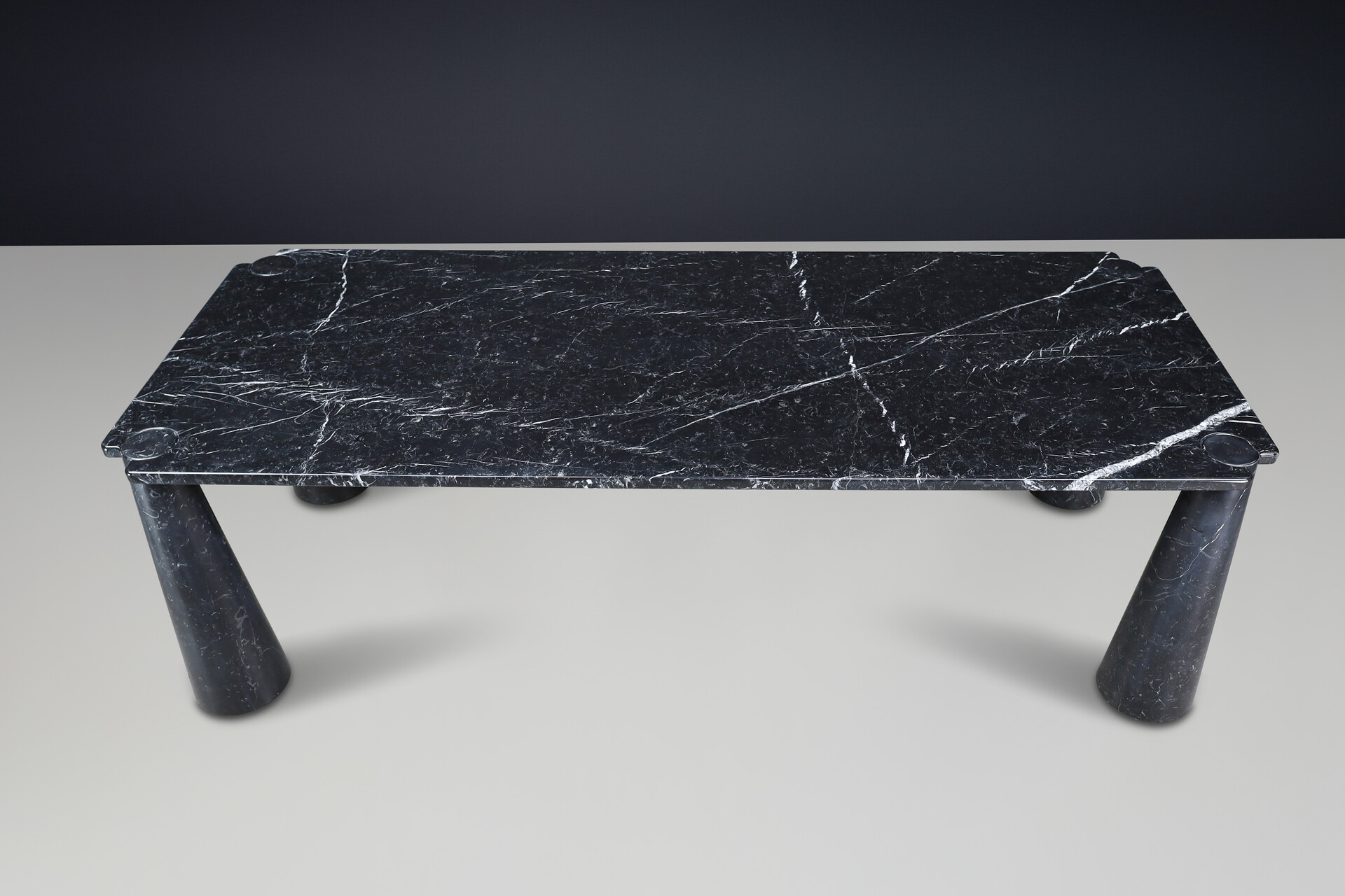 Post modern Angelo Mangiarotti for Skipper 'Eros,' large rectangular dining table in black Marquina Marble, Italy, the 1970s. Mid-20th century