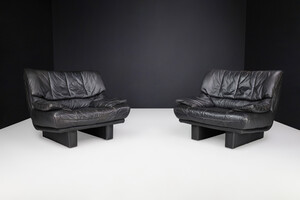 Post modern Nicoletti Salotti  Black Leather Lounge Chairs, Italy 1980s Late-20th century