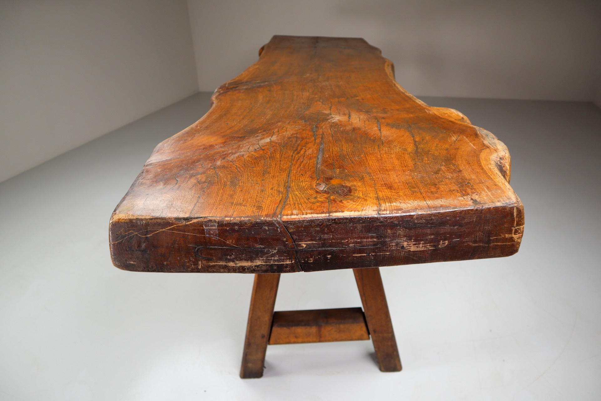 Primitive / Brutalist Heavy Oak Ding Table Table France 1960s Mid-20th century