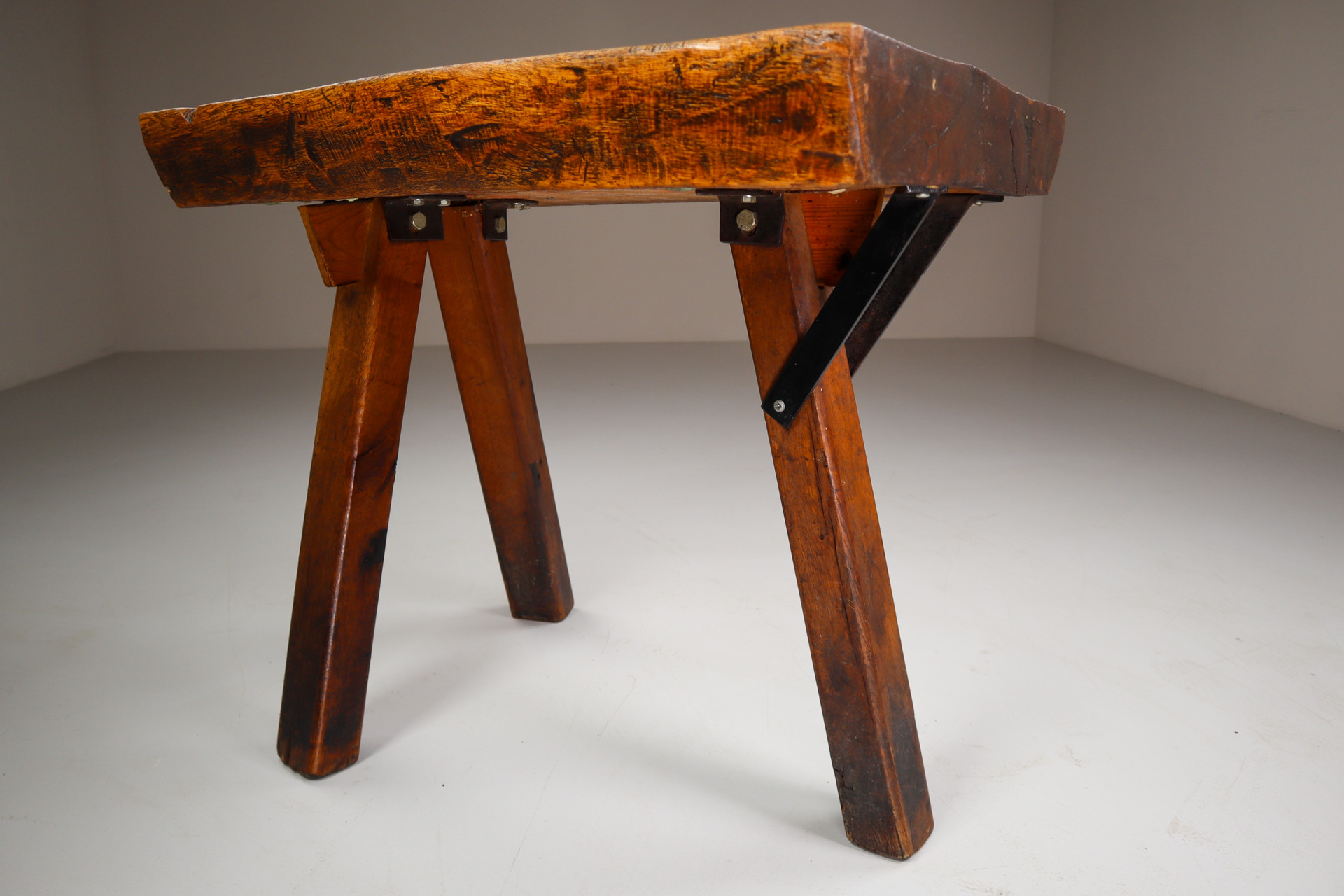 Primitive / Brutalist Heavy Oak Working - Side Table France 1960s Mid-20th century