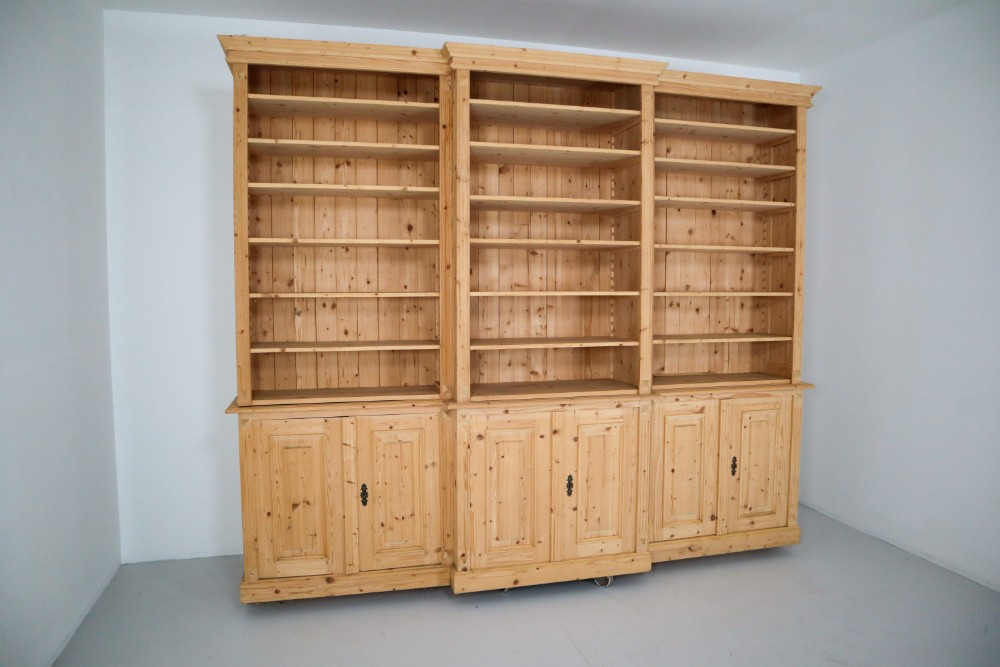 Reclaimed Pine large Bookcase 21 th century