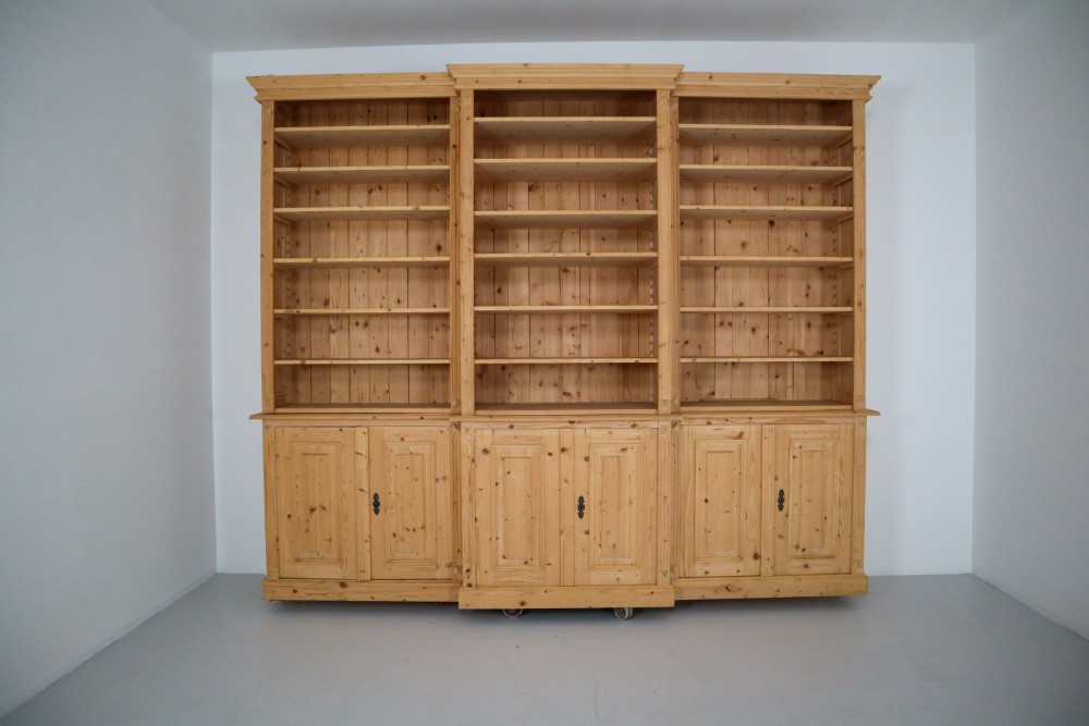 Reclaimed Pine large Bookcase 21 th century
