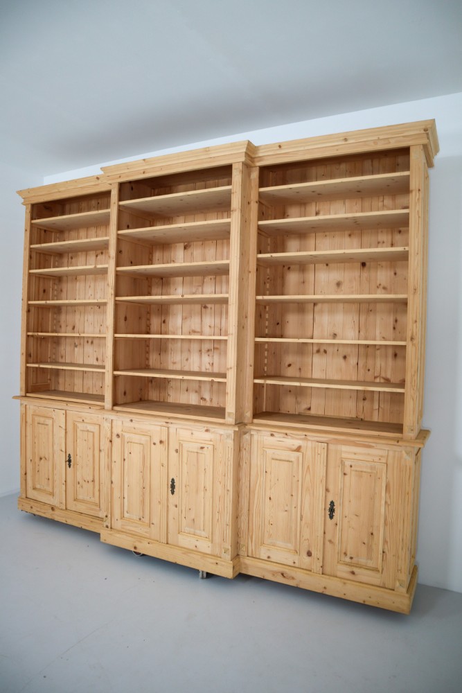 Reclaimed Pine large Bookcase 21 th century