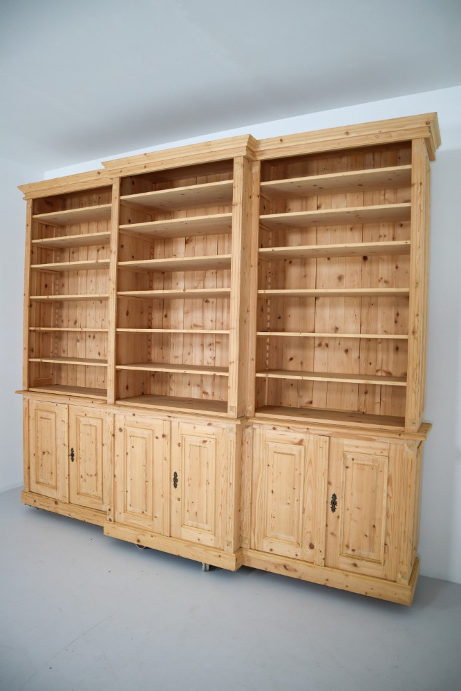 Reclaimed Pine large Bookcase 21 th century