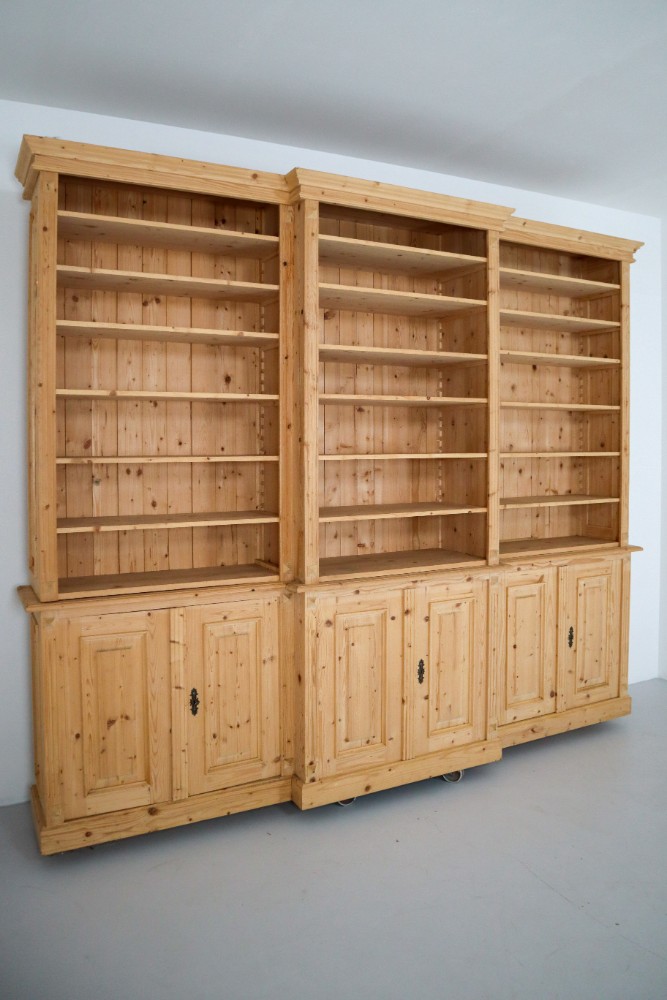 Reclaimed Pine large Bookcase 21 th century