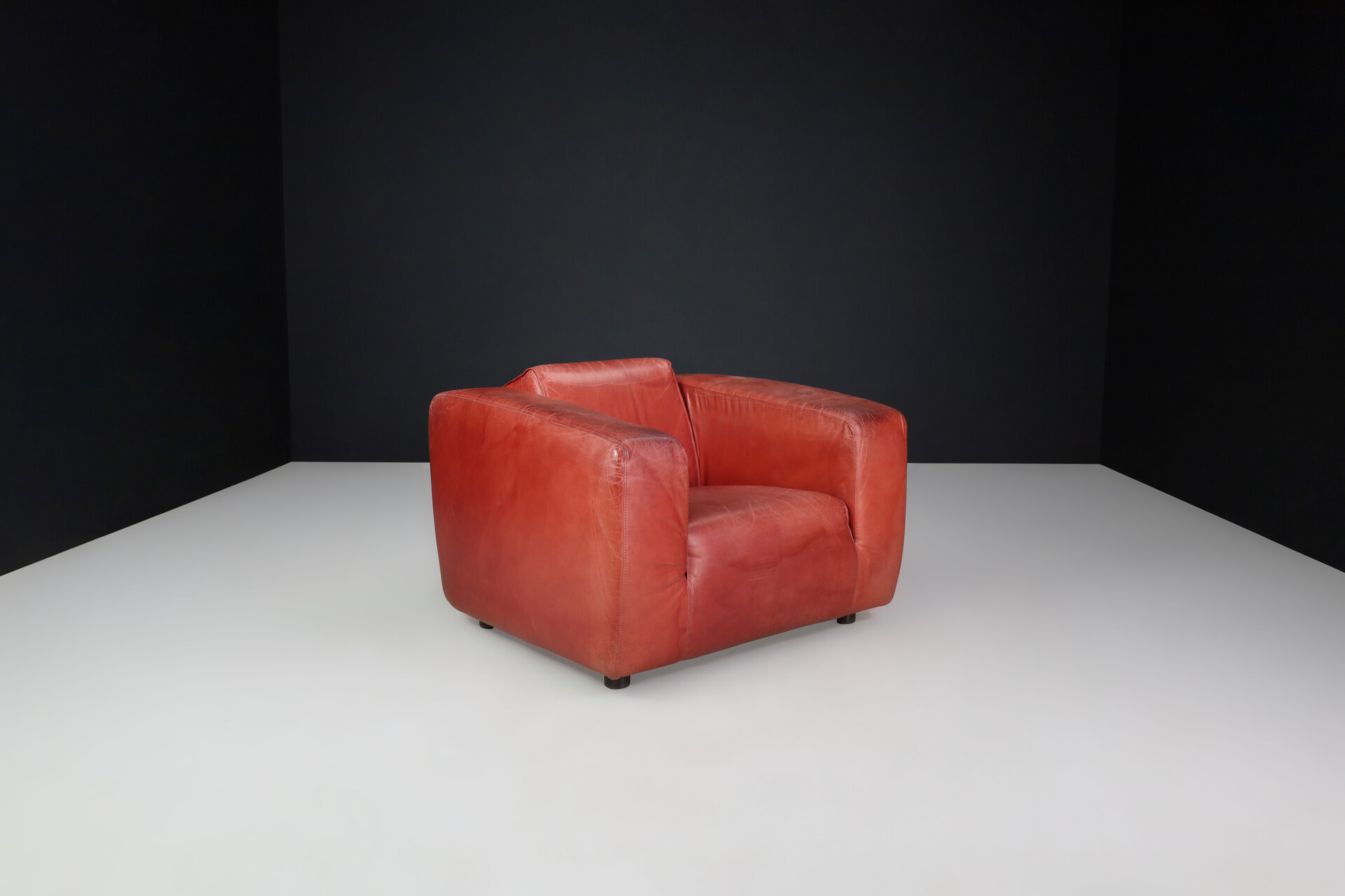 Red Patinated leather lounge chairs, The Netherlands Late-20th century