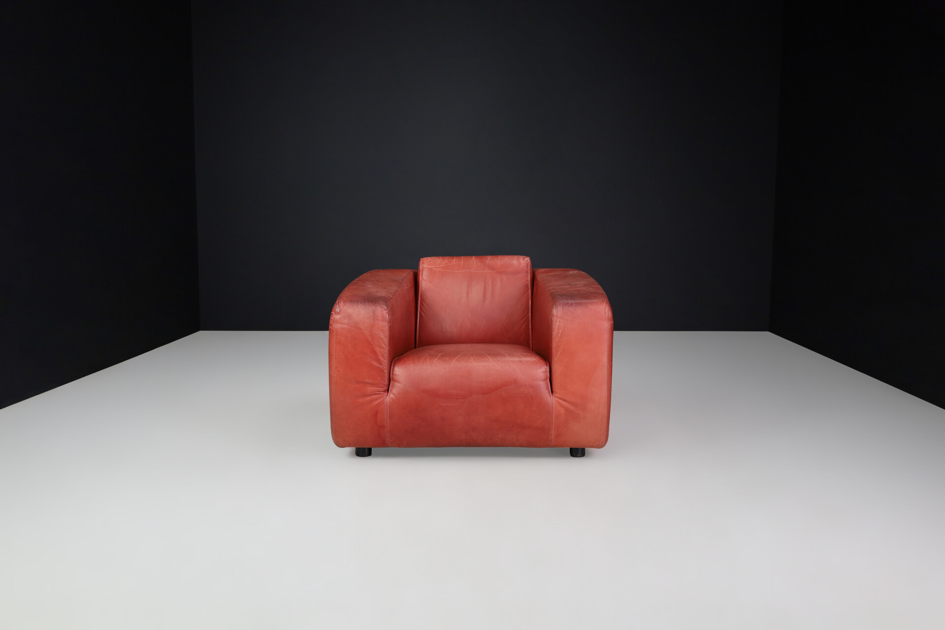 Red Patinated leather lounge chairs, The Netherlands Late-20th century