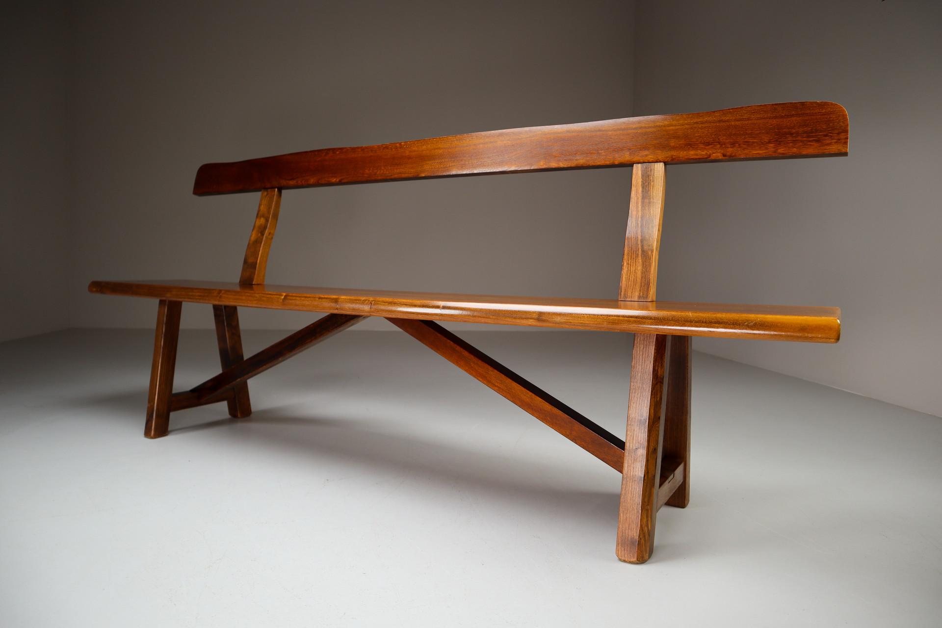 Robust Sculptural Bench by Olavi Hänninen for Mikko Nupponen, Finland, 1950s Mid-20th century