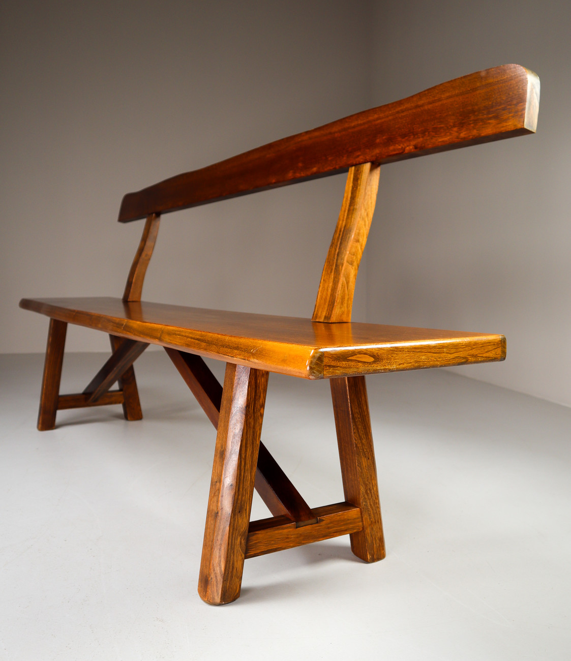 Robust Sculptural Bench by Olavi Hänninen for Mikko Nupponen, Finland, 1950s Mid-20th century