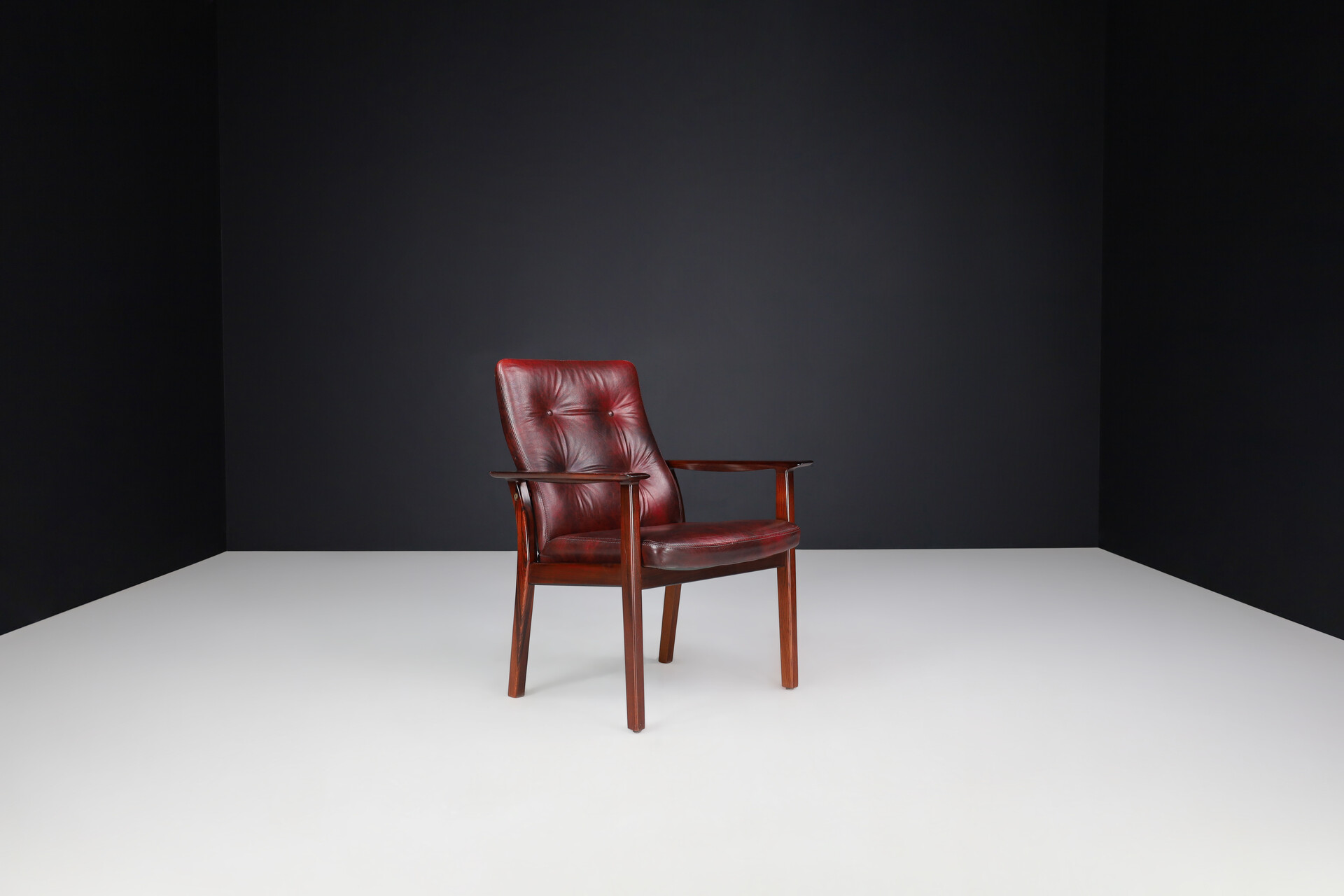 Scandinavian modern Arne Vodder Set of 4 Leather Armchairs for Sibast, 1960s Denmark Mid-20th century