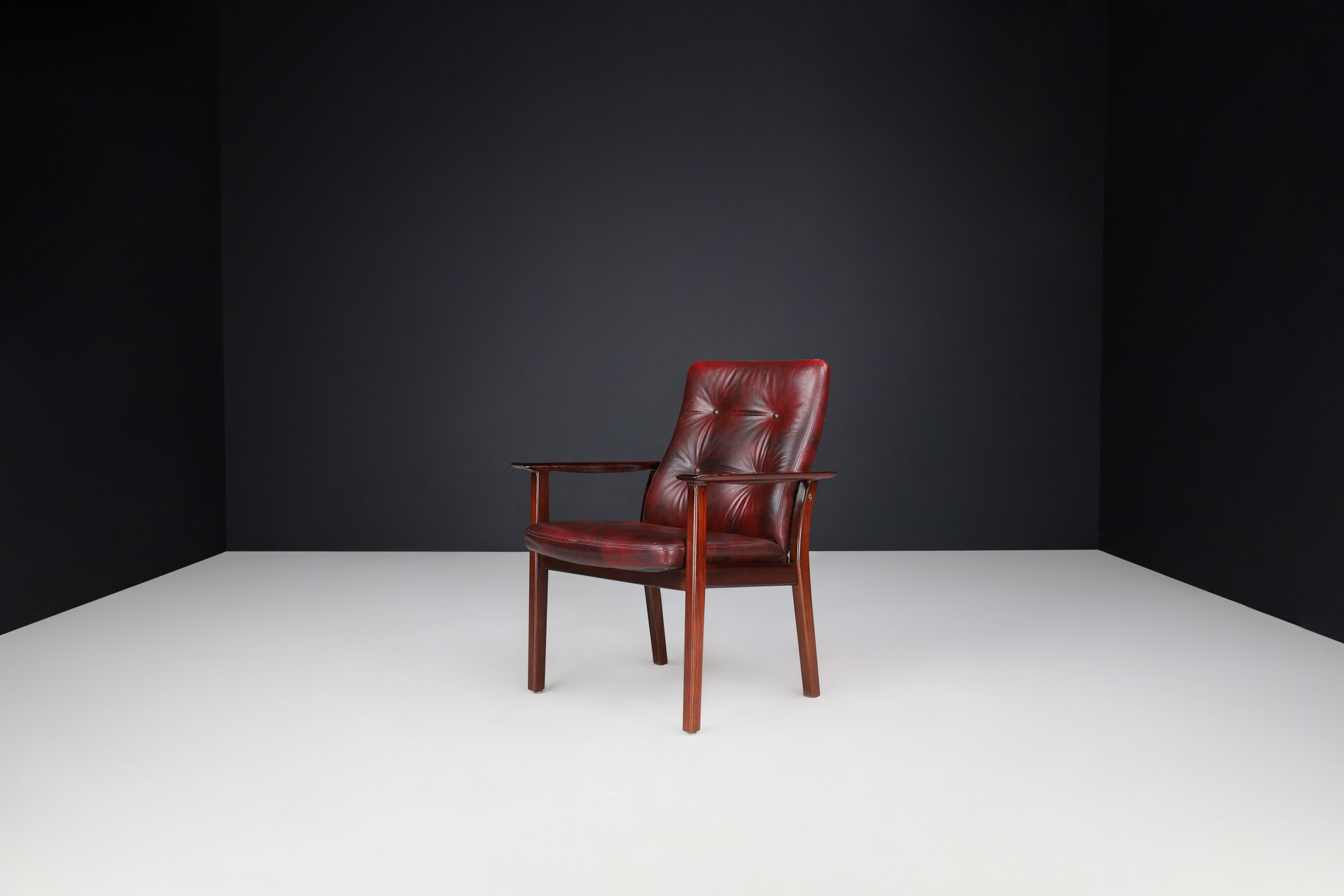 Scandinavian modern Arne Vodder Set of 4 Leather Armchairs for Sibast, 1960s Denmark Mid-20th century