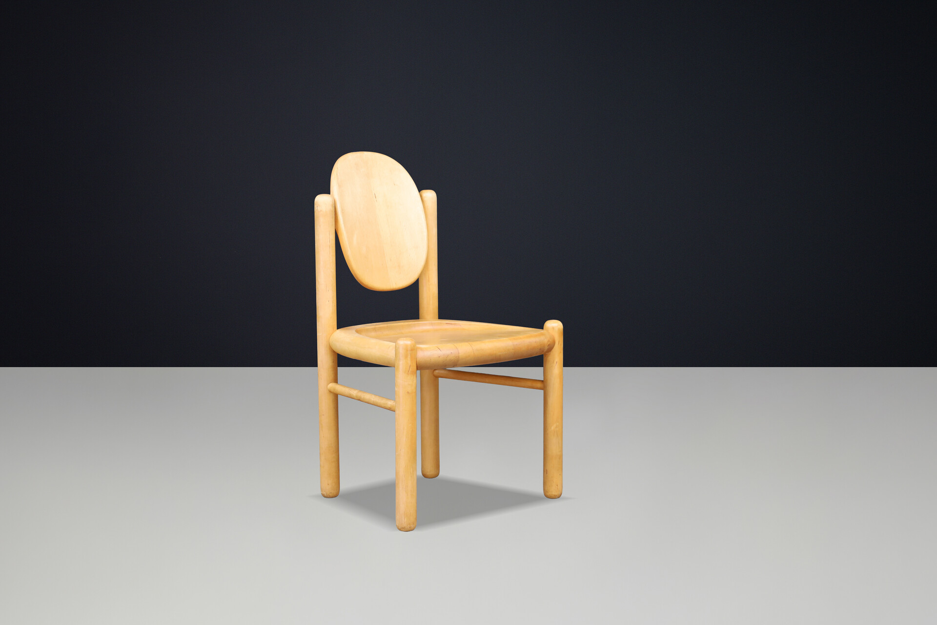 Scandinavian modern Danish Modern Sculptural Beechwood Dining Chairs by Vamdrup Stolefabrik 1970s Late-20th century