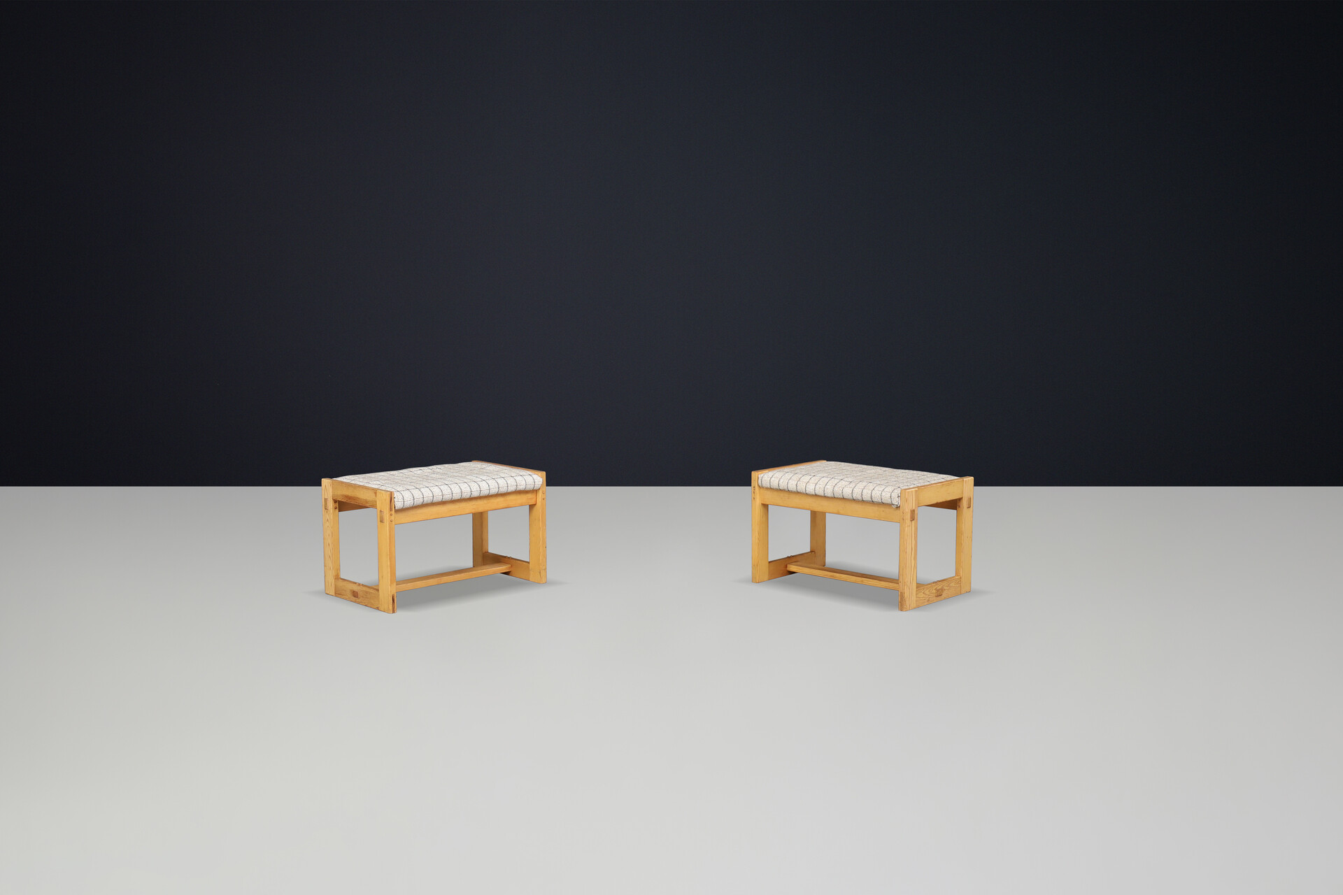 Scandinavian modern Edvin Helseth Ottomann in Pine, Model 