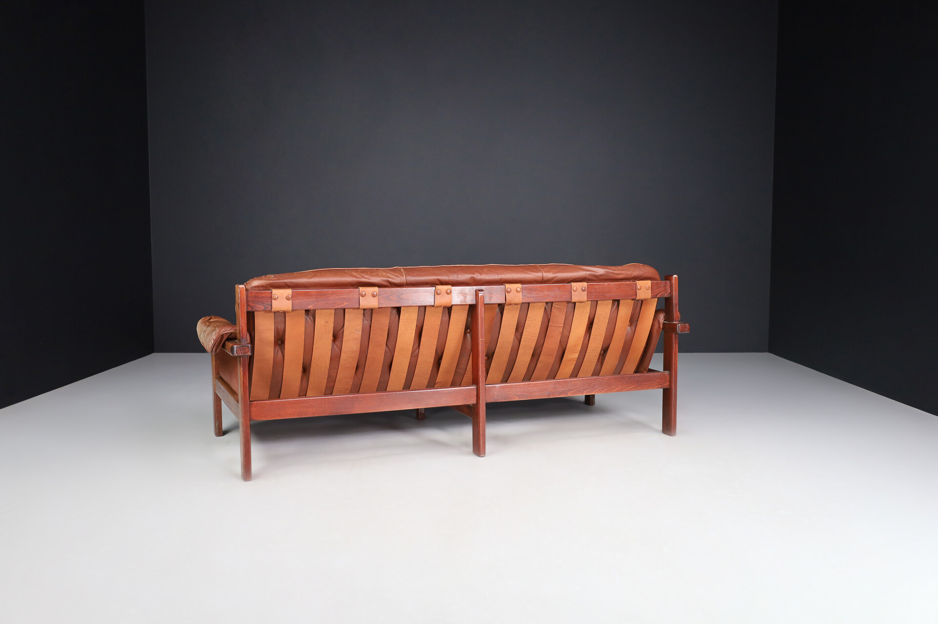 Scandinavian modern Lounge sofa in patinated leather and wood , Denmark 1960s Mid-20th century