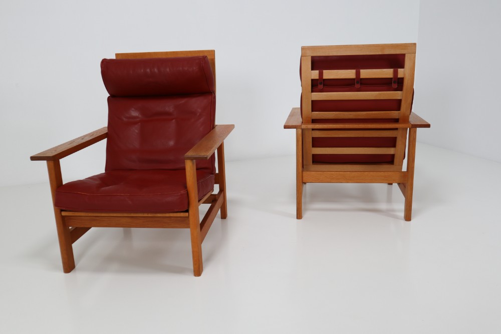Scandinavian Modern Oak Wood Frame Lounge Chairs in Leather by Soren Holst