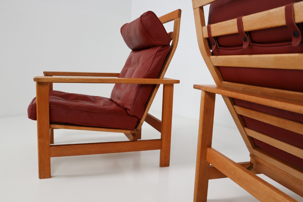 Scandinavian Modern Oak Wood Frame Lounge Chairs in Leather by Soren Holst
