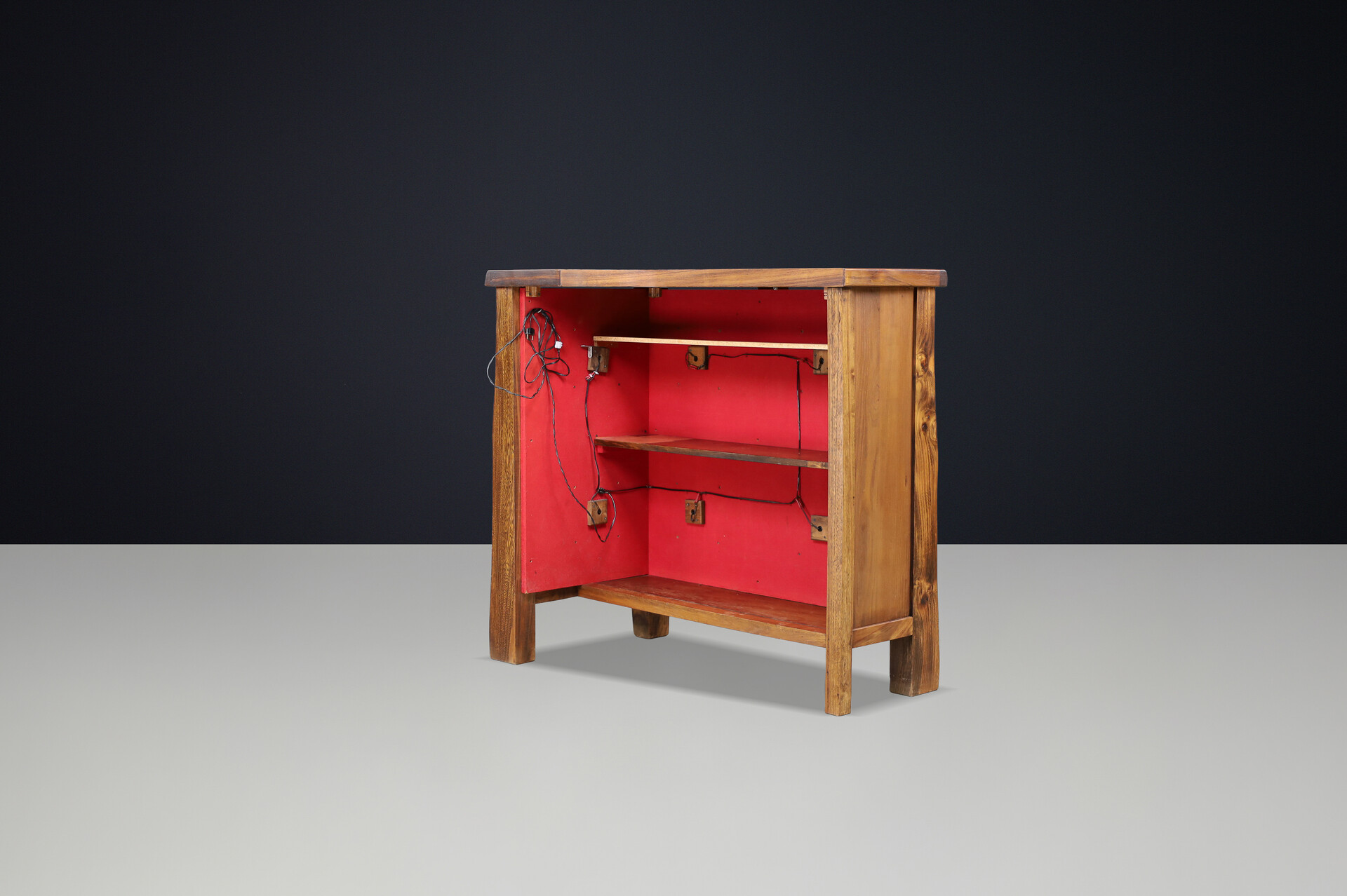 Scandinavian modern Olavi Hänninen Brutalist Elm Wood Bar, Finland 1960s Mid-20th century