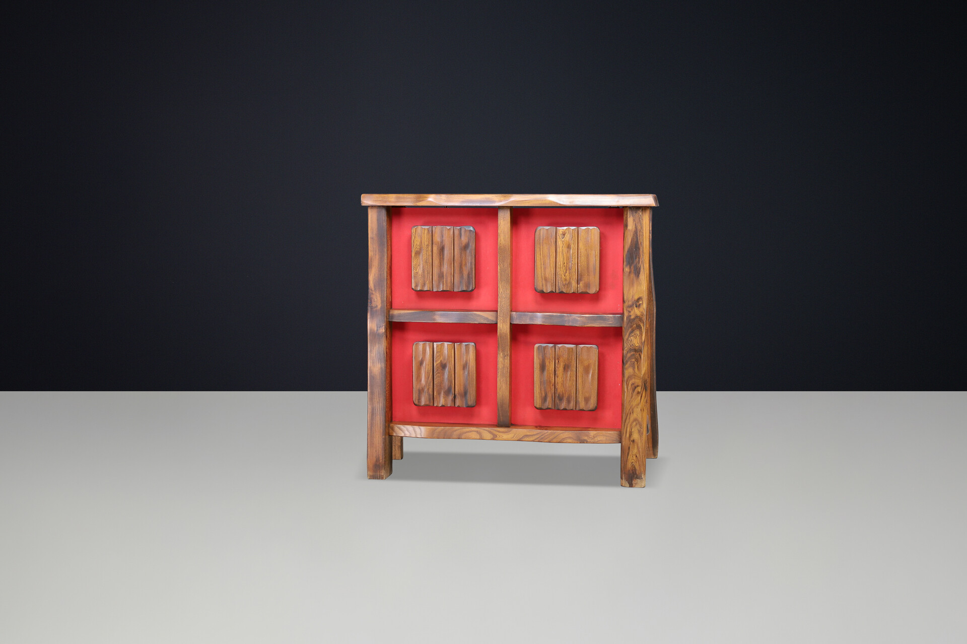 Scandinavian modern Olavi Hänninen Brutalist Elm Wood Bar, Finland 1960s Mid-20th century