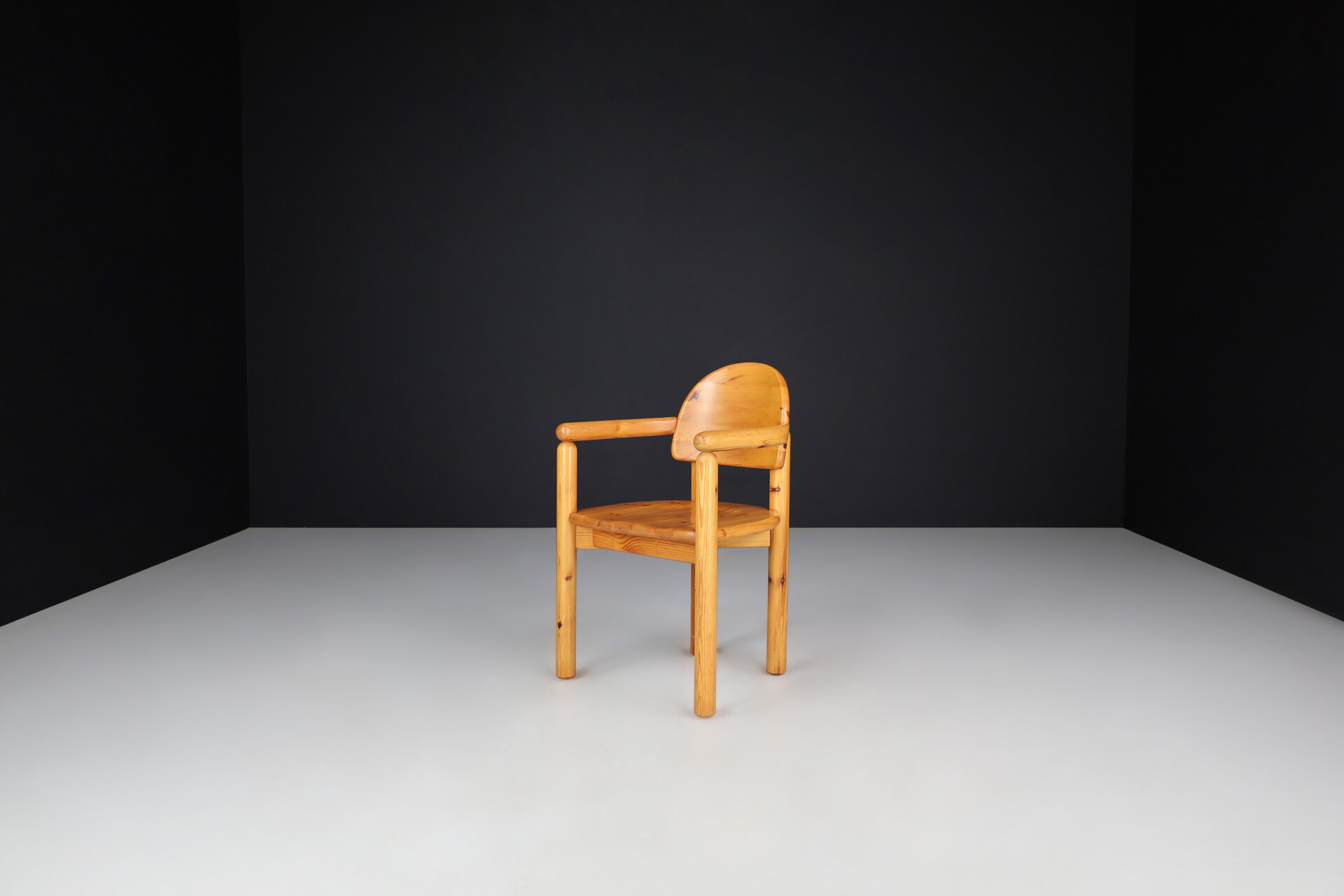Scandinavian modern Rainer Daumiller Dining Room Chairs in Solid Pine, 1970s, Denmark Set/6 Late-20th century