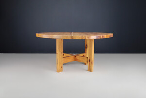 Scandinavian modern Roland Wilhelmsson for Karl Andersson & Söner Round  Solid Pine Table 1970 Mid-20th century