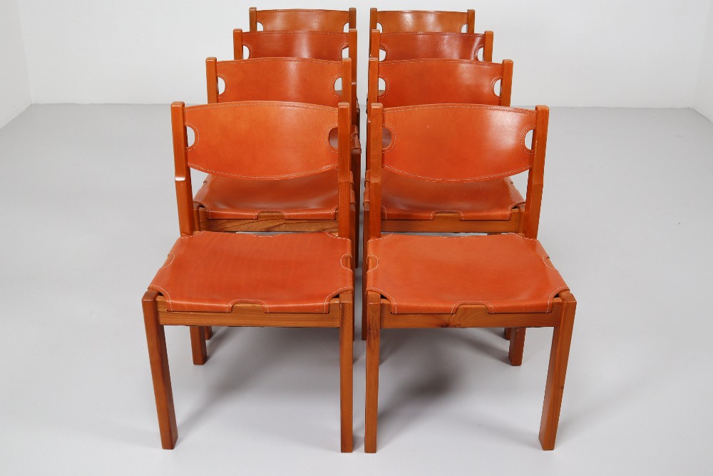 Scandinavian modern Set of Eight Cognac Leather Dining Chairs in Pinewood, France, 1960s Mid-20th century